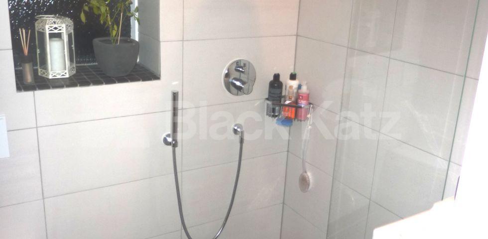 			Must See!!, 1 Bedroom, 1 bath, 1 reception Flat			 Goldney Road, Maida Vale